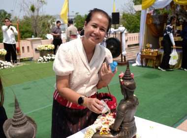 ร่วมขบวนแห่เครื่องสักการะและพิธีสรงน้ำพระพุทธมหาธรรมราชา ... พารามิเตอร์รูปภาพ 9