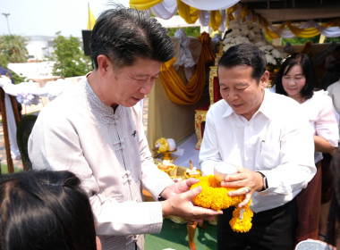 ร่วมขบวนแห่เครื่องสักการะและพิธีสรงน้ำพระพุทธมหาธรรมราชา ... พารามิเตอร์รูปภาพ 16