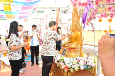 ร่วมพิธีสรงน้ำขอพรพระมหาเถระจังหวัดเพชรบูรณ์ วัดมหาธาตุ ... พารามิเตอร์รูปภาพ 1