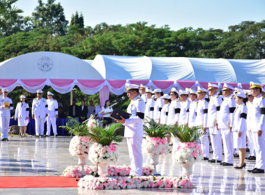 ร่วมพิธีวางพวงมาลาฯ พระบาทสมเด็จพระจุลจอมเกล้าเจ้าอยู่หัว พารามิเตอร์รูปภาพ 5