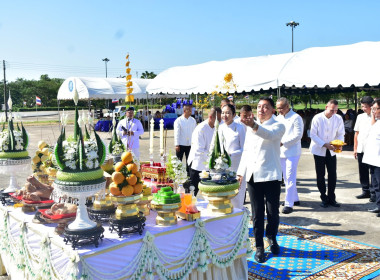 ร่วมพิธีบวงสรวงการก่อสร้างซุ้มถวายดอกไม้จันทร์ขนาดกลาง พารามิเตอร์รูปภาพ 4