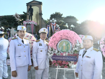 ร่วมพิธีวางพวงมาลาถวายราชสักการะ พระบรมราชานุสาวรีย์ ... พารามิเตอร์รูปภาพ 1