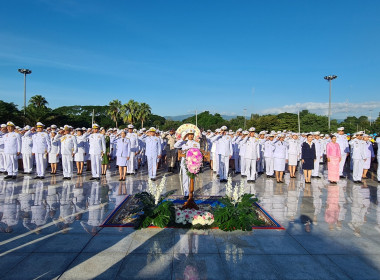 ร่วมพิธีวางพวงมาลาถวายราชสักการะ พระบรมราชานุสาวรีย์ ... พารามิเตอร์รูปภาพ 7