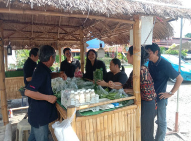 ลงพื้นที่ตรวจเยี่ยมลูกหลานเกษตรกร ณ ตลาดสุขใจไทหล่ม พารามิเตอร์รูปภาพ 4