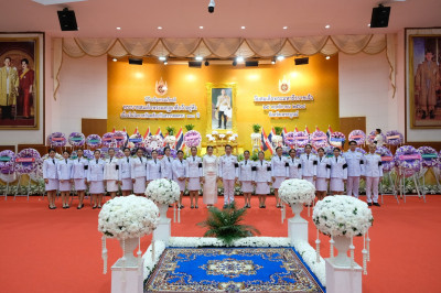 ร่วมพิธีวางพวงมาลาถวายราชสักการะพระบาทสมเด็จพระมงกุฎเกล้าเจ้าอยู่หัว ... พารามิเตอร์รูปภาพ 1