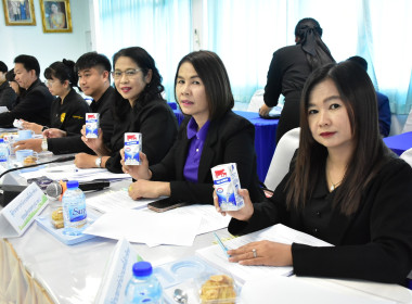 ประชุมคณะทำงานขับเคลื่อนโครงการอาหารนมเพื่อเด็กและเยาวชนระดับจังหวัดเพชรบูรณ์ ... พารามิเตอร์รูปภาพ 6